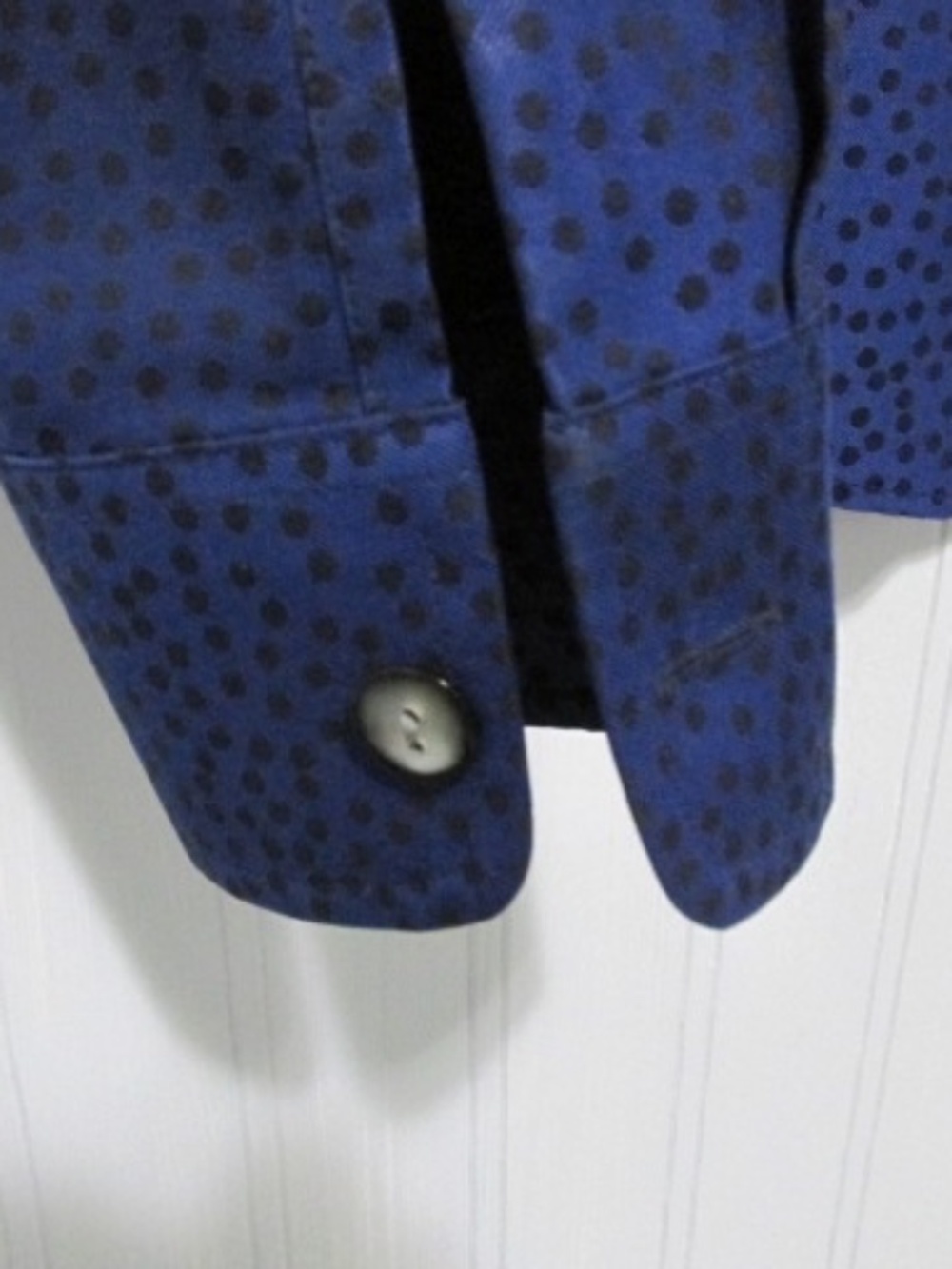Foxcroft Non-Iron Blue Patterned Fitted Cotton Blouse, Size 4P - Picture 5 of 7